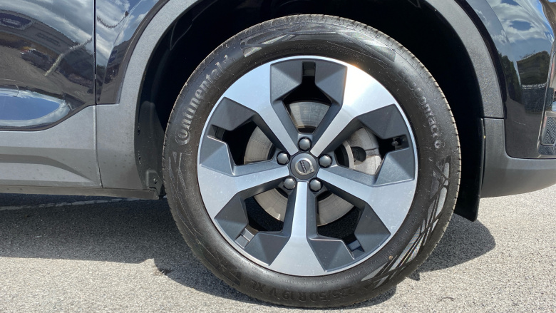 Volvo XC40 2.0 B4P Plus Dark 5dr Auto Petrol Estate